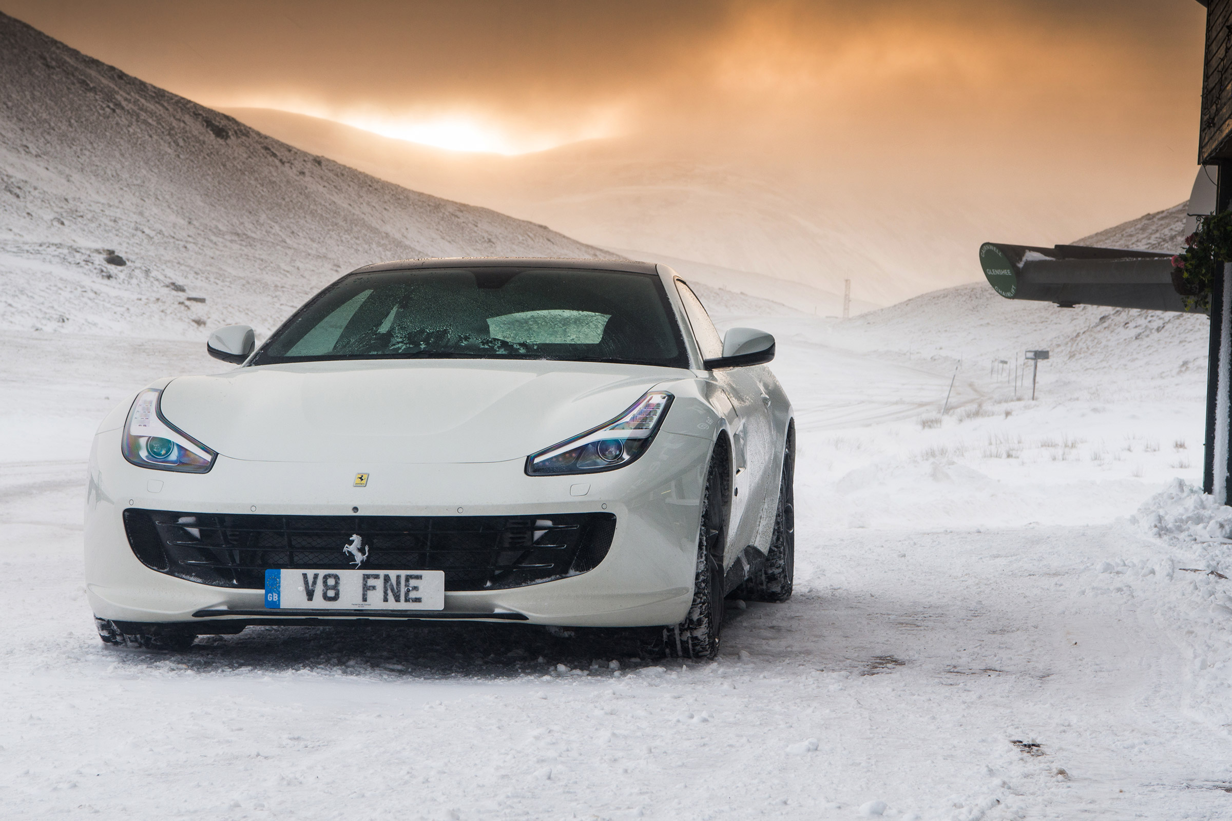 Ferrari GTC4 Lusso T - front