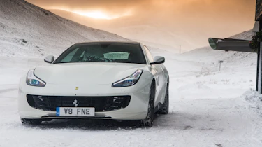 Ferrari GTC4 Lusso T - front