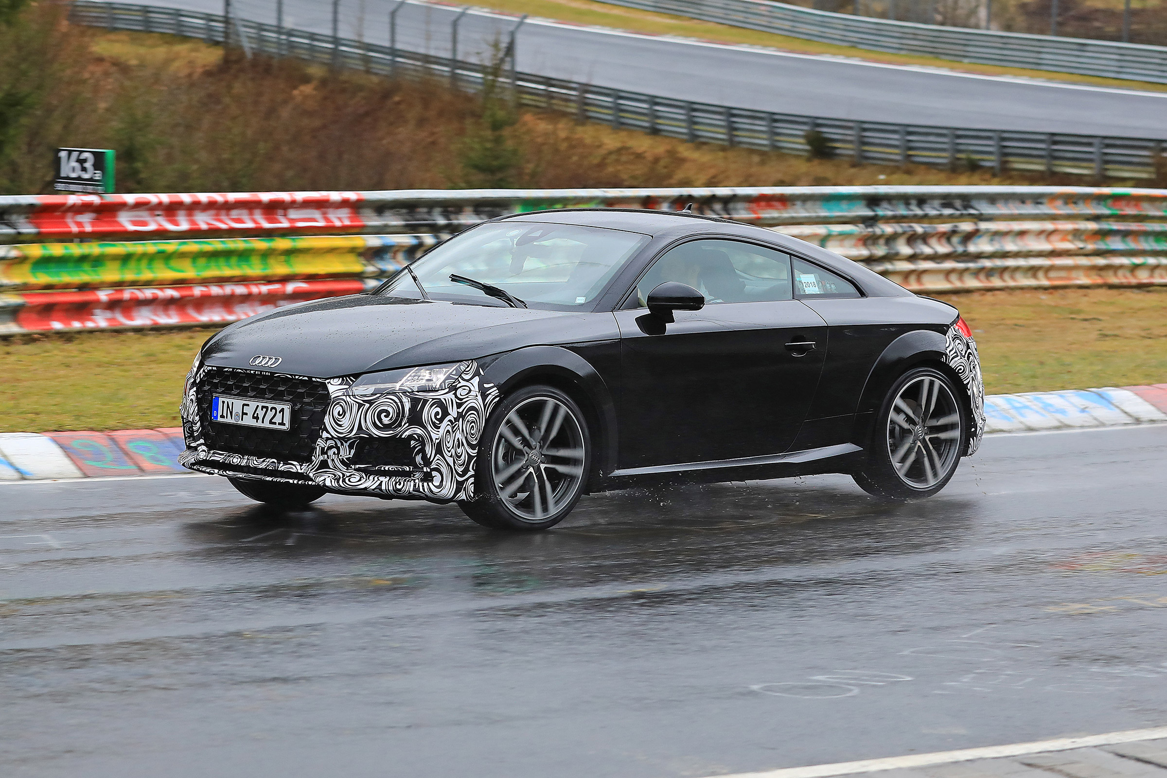 Audi TT facelift - side