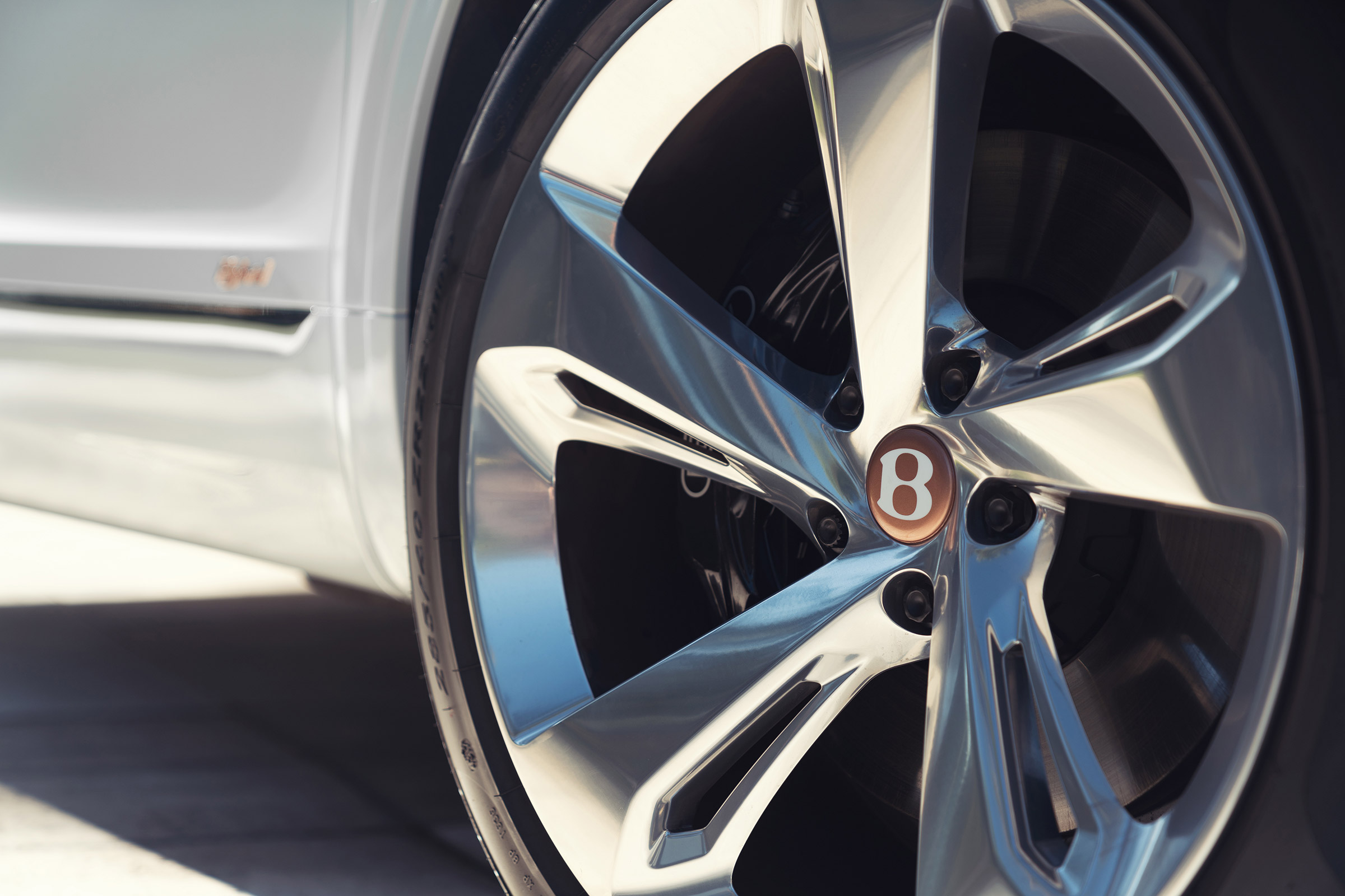 Bentley Bentayga PHEV - wheels