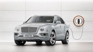 Bentley Bentayga PHEV - plugged