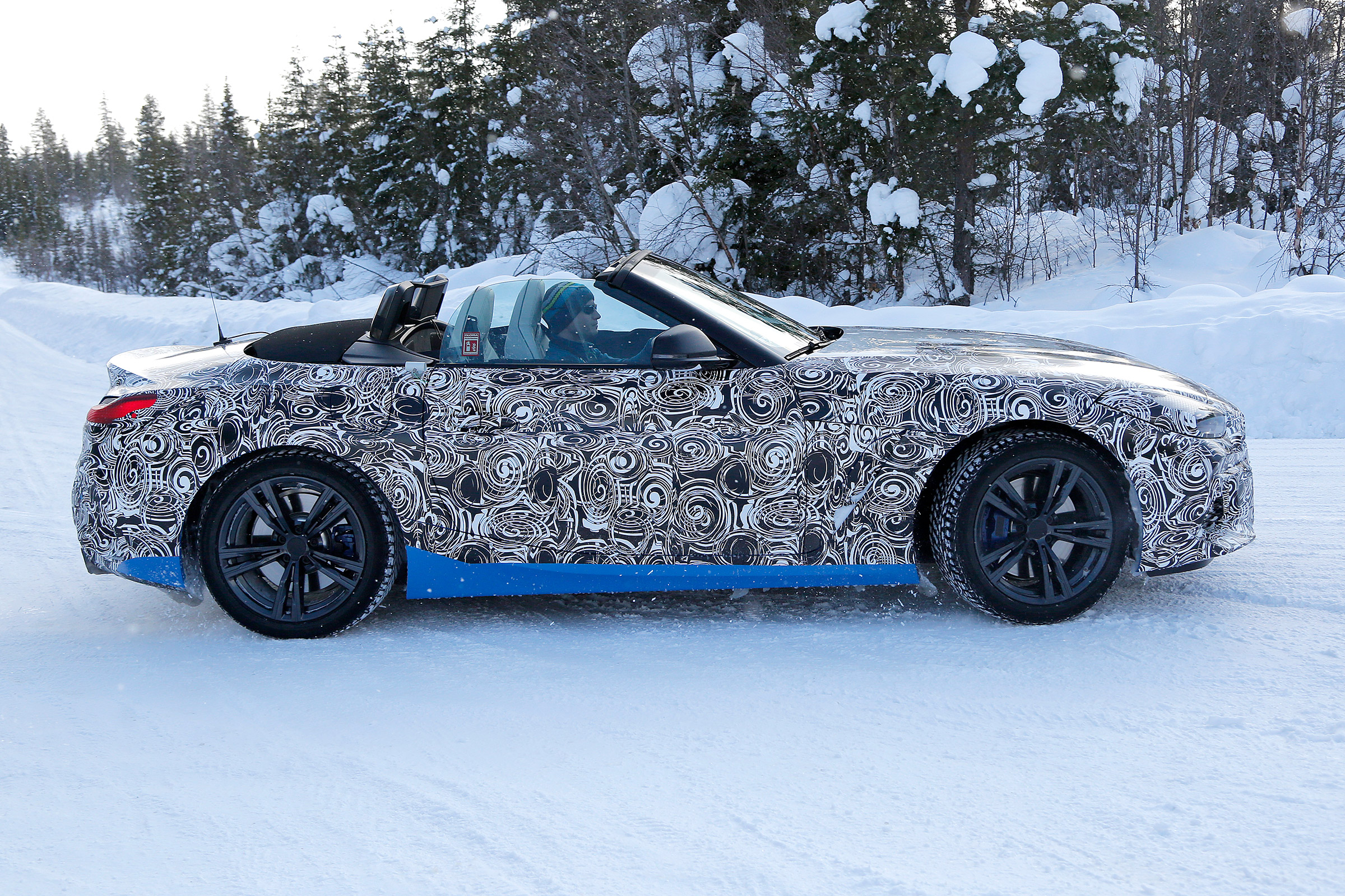 BMW Z4 mule - profile