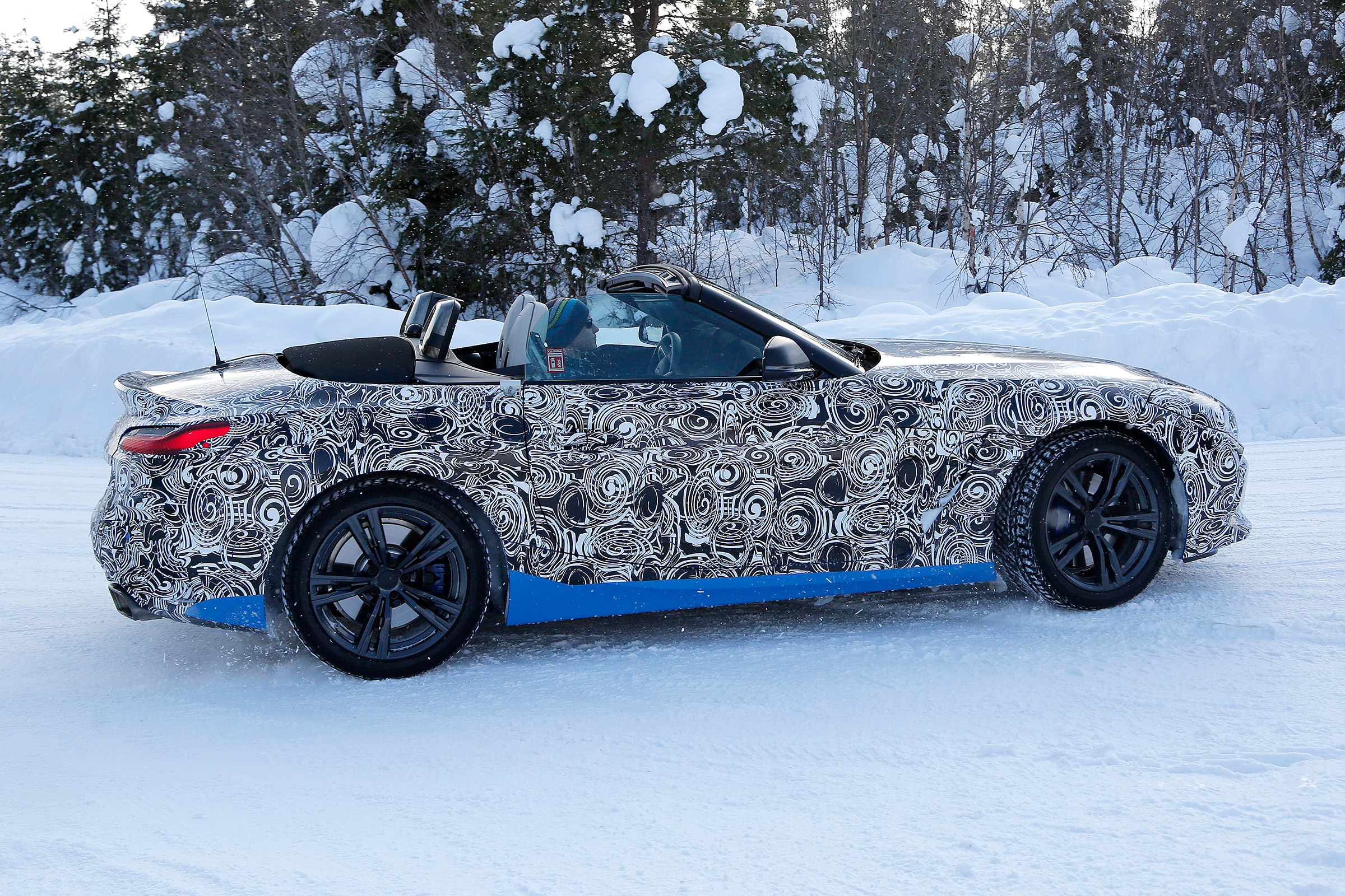 BMW Z4 mule - profile