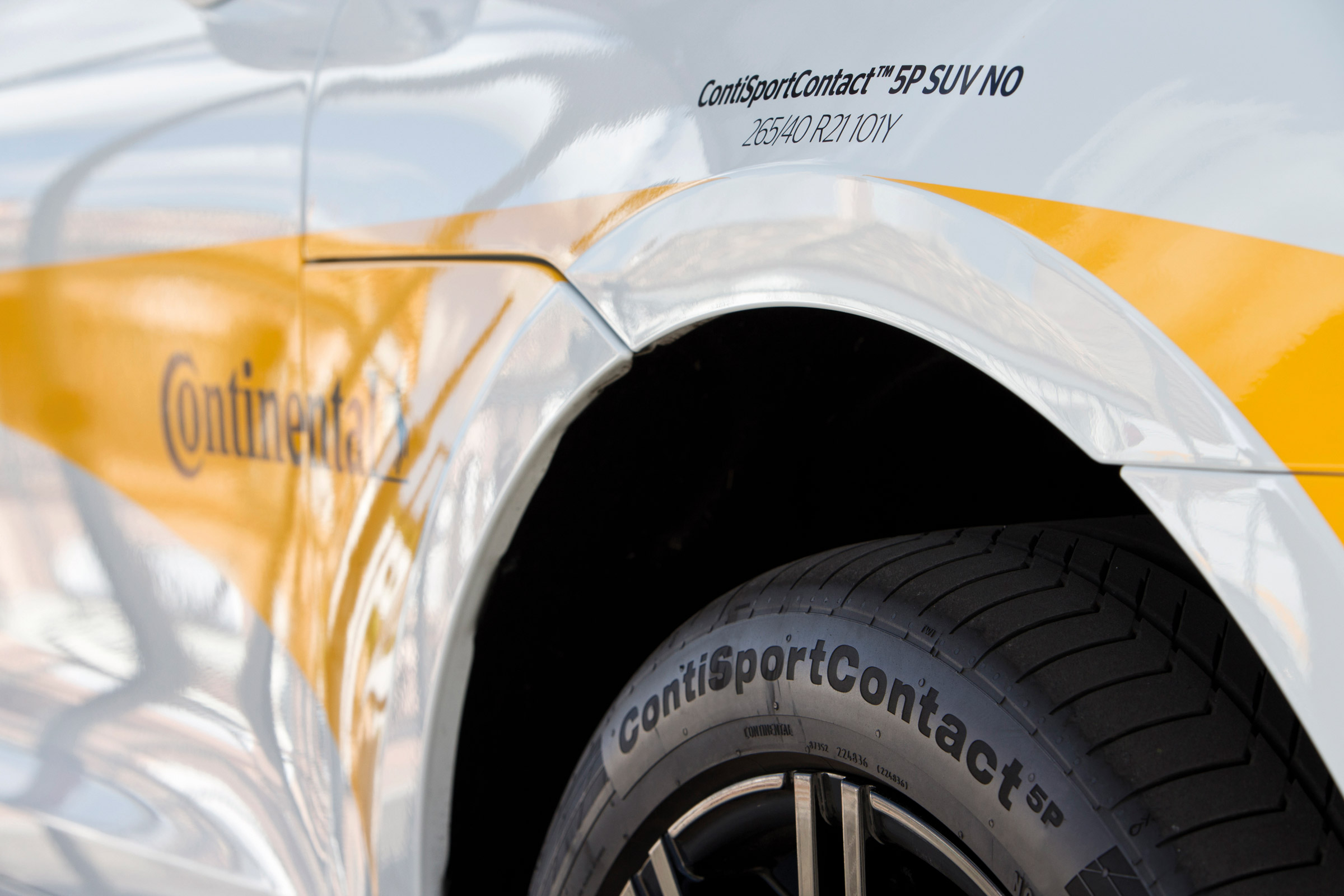 Continental driving experience tyre
