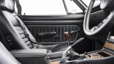 Nissan Hakosuka GT-R - interior