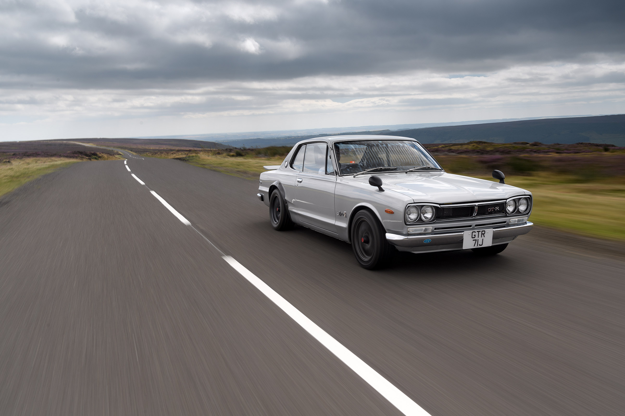 Nissan Hakosuka GT-R - front