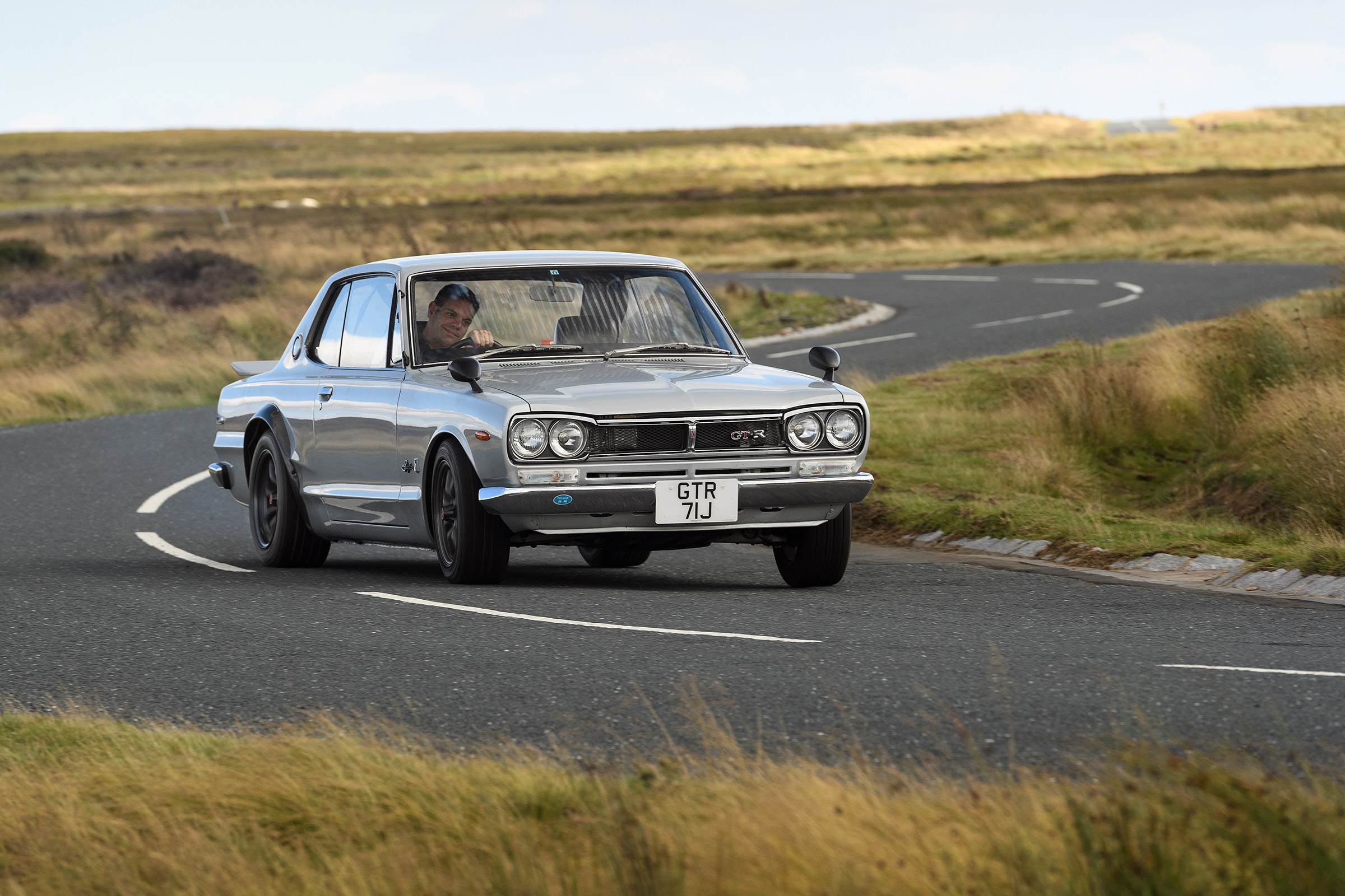 Nissan Hakosuka GT-R - front