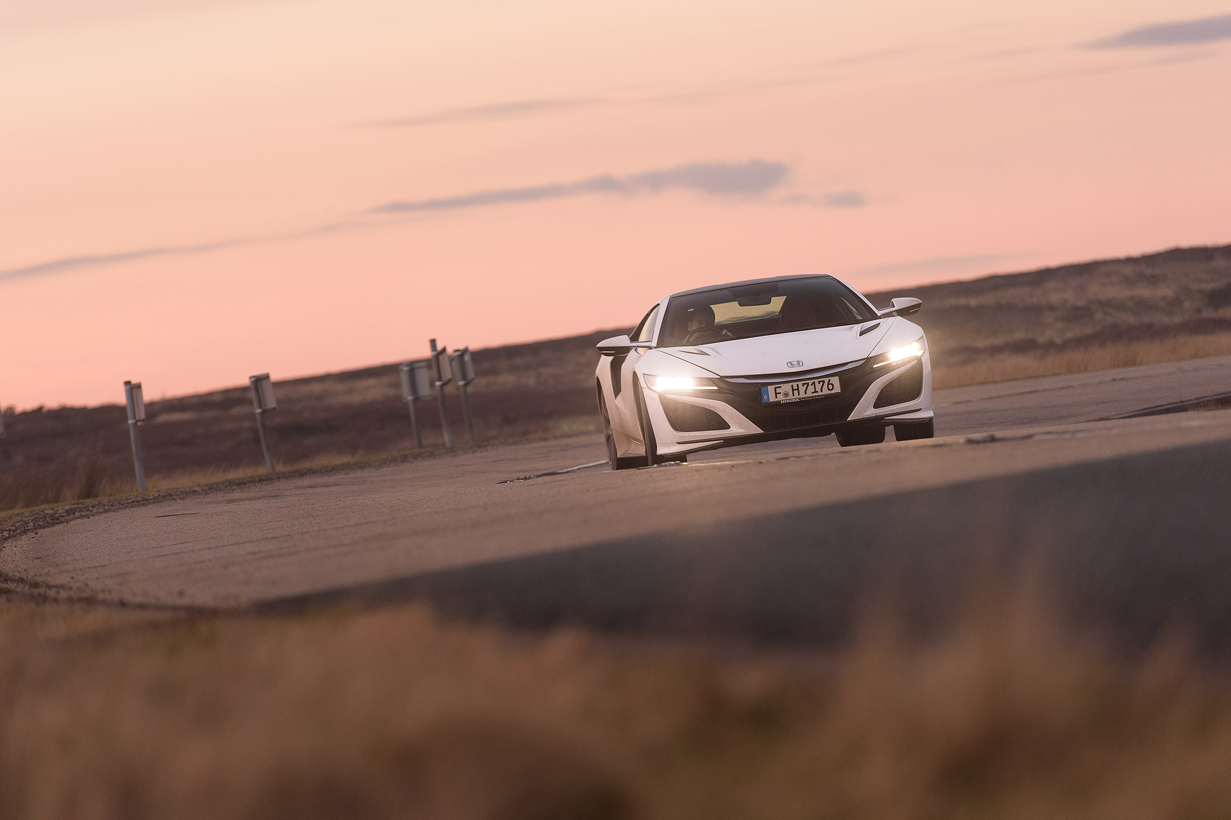 Honda NSX - cornering