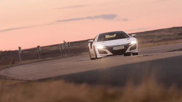 Honda NSX - cornering