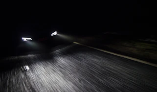 Audi R8 LMX night drive - lights