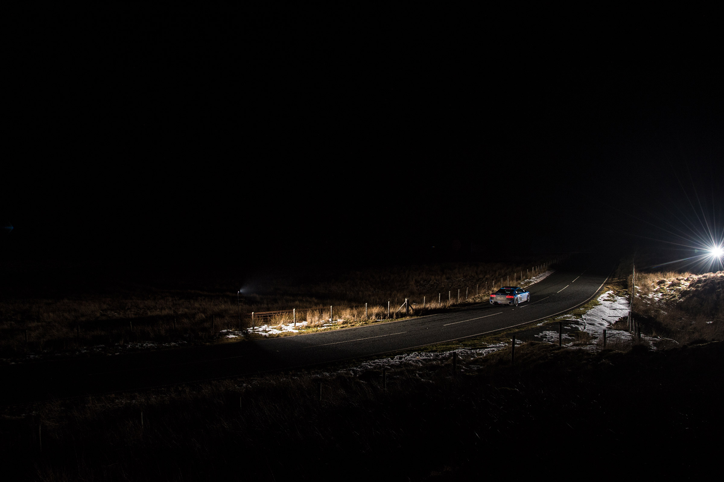 Audi R8 LMX night drive - scape