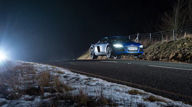 Audi R8 LMX night drive - jump