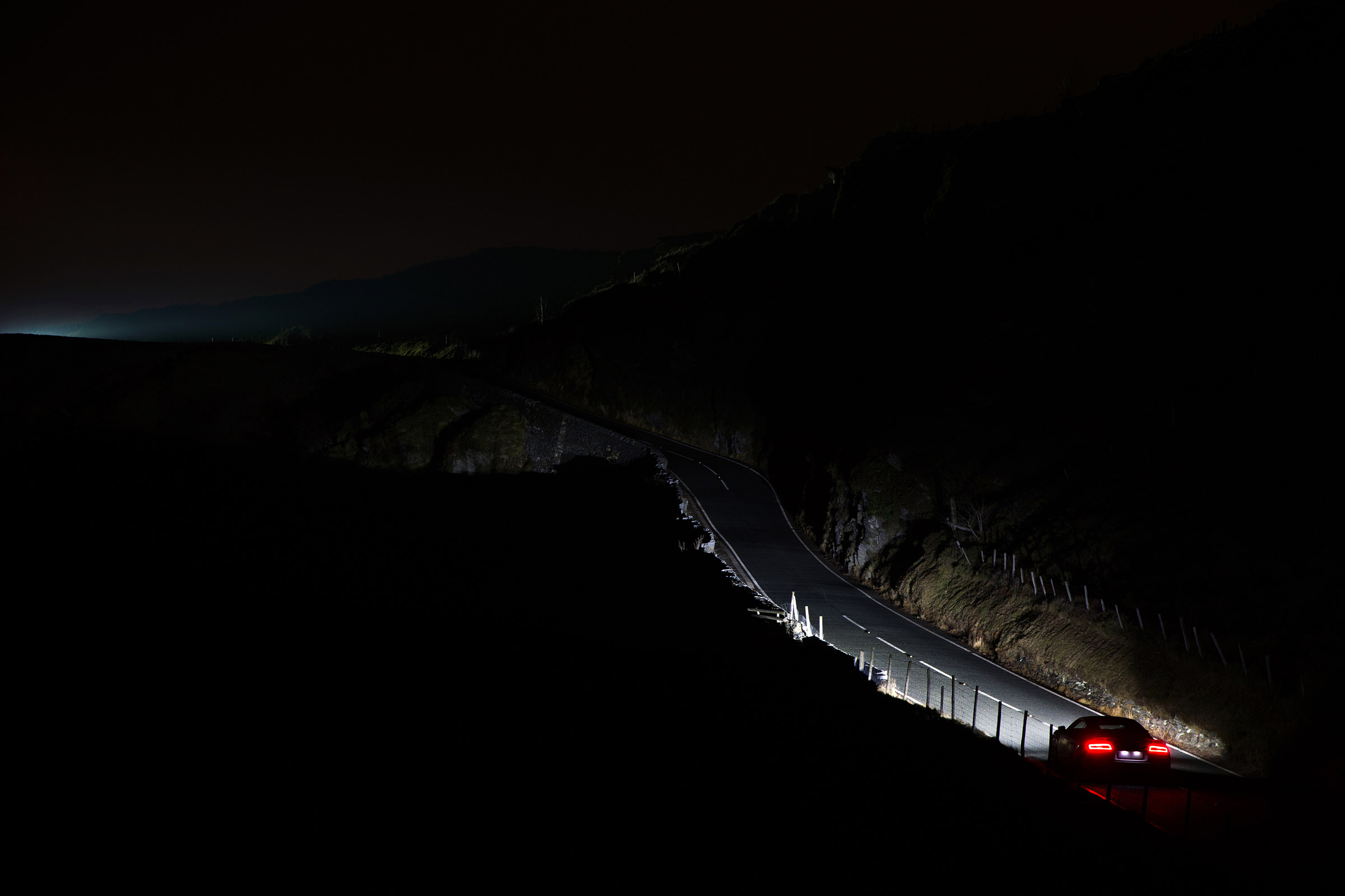 Audi R8 LMX night drive - road