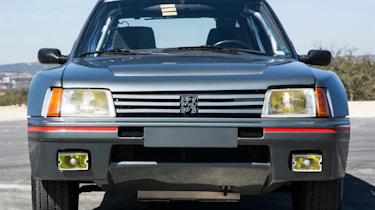 Peugeot 205 T16 PTS Clubman – front