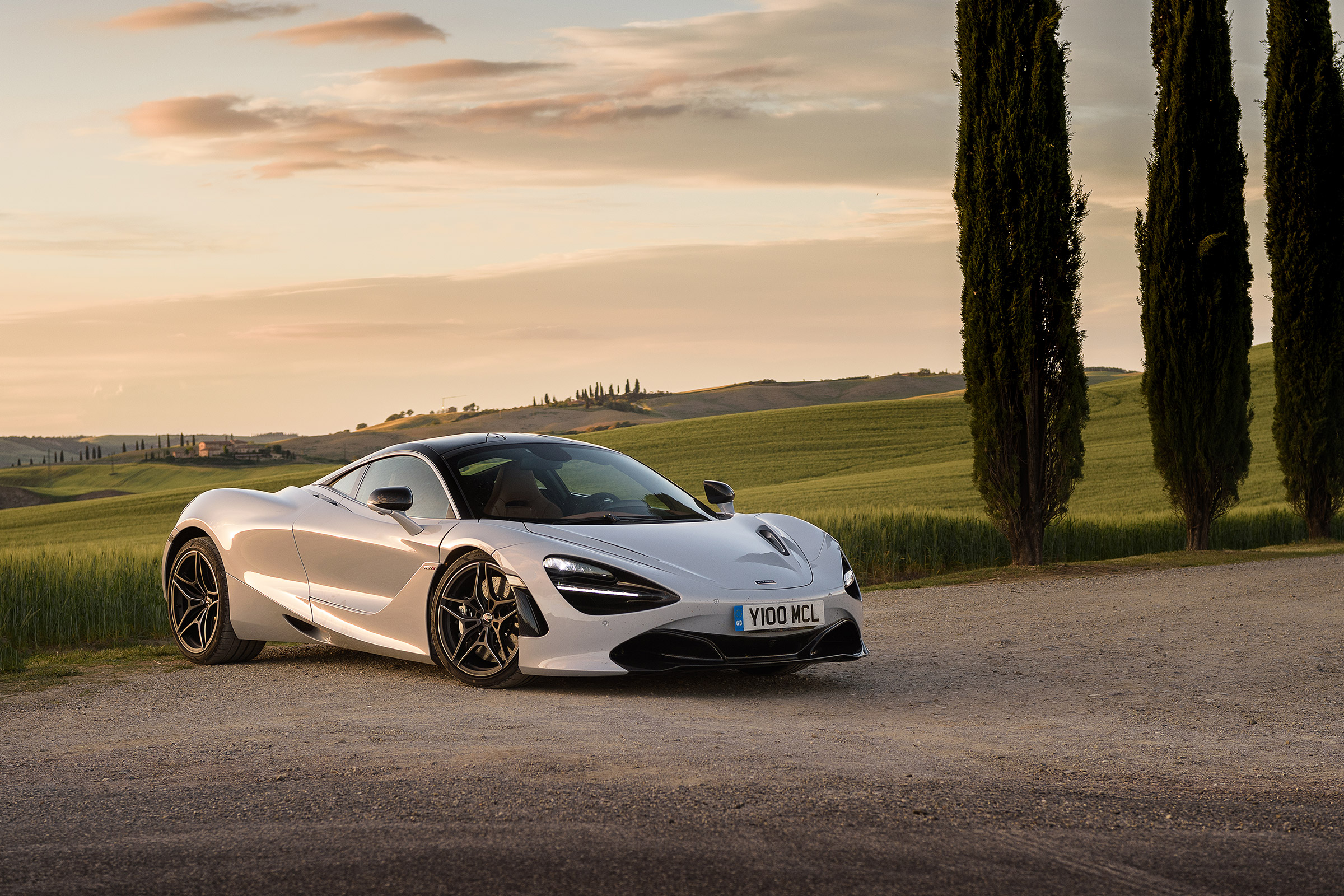 McLaren 720S in Italy - front quarter
