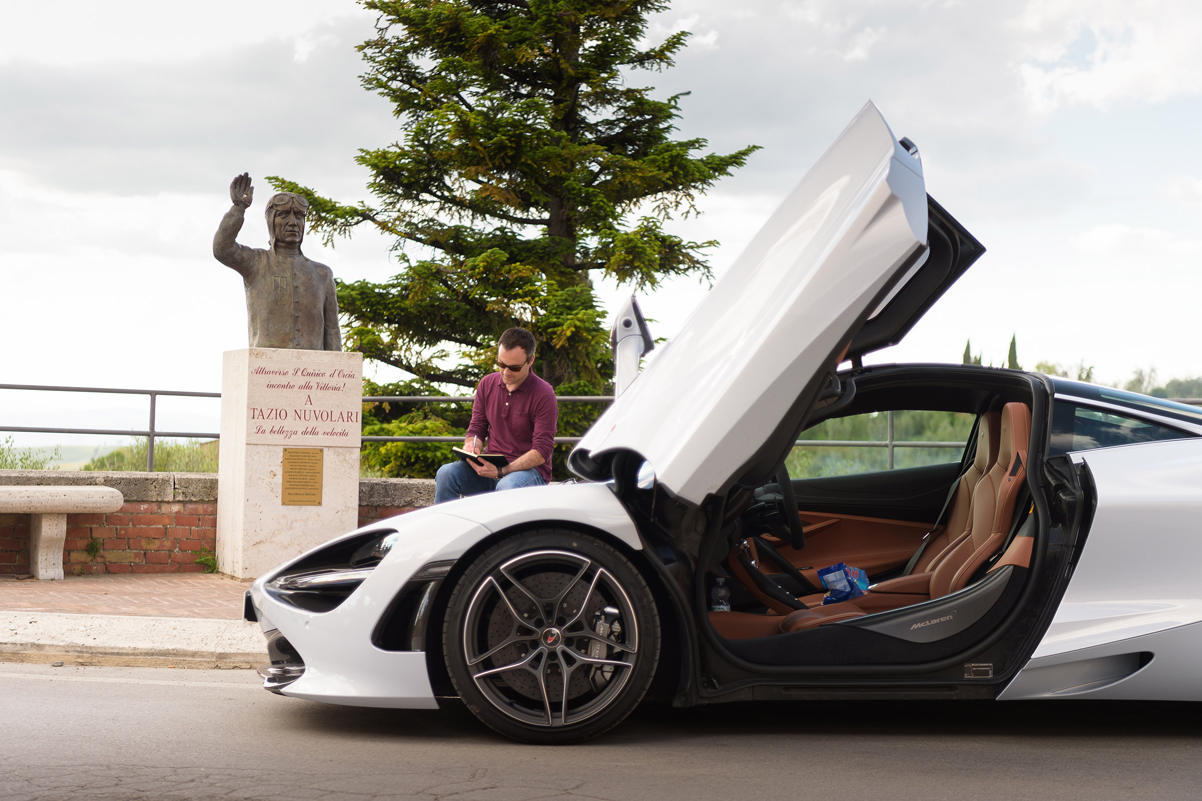 McLaren 720S in Italy - door