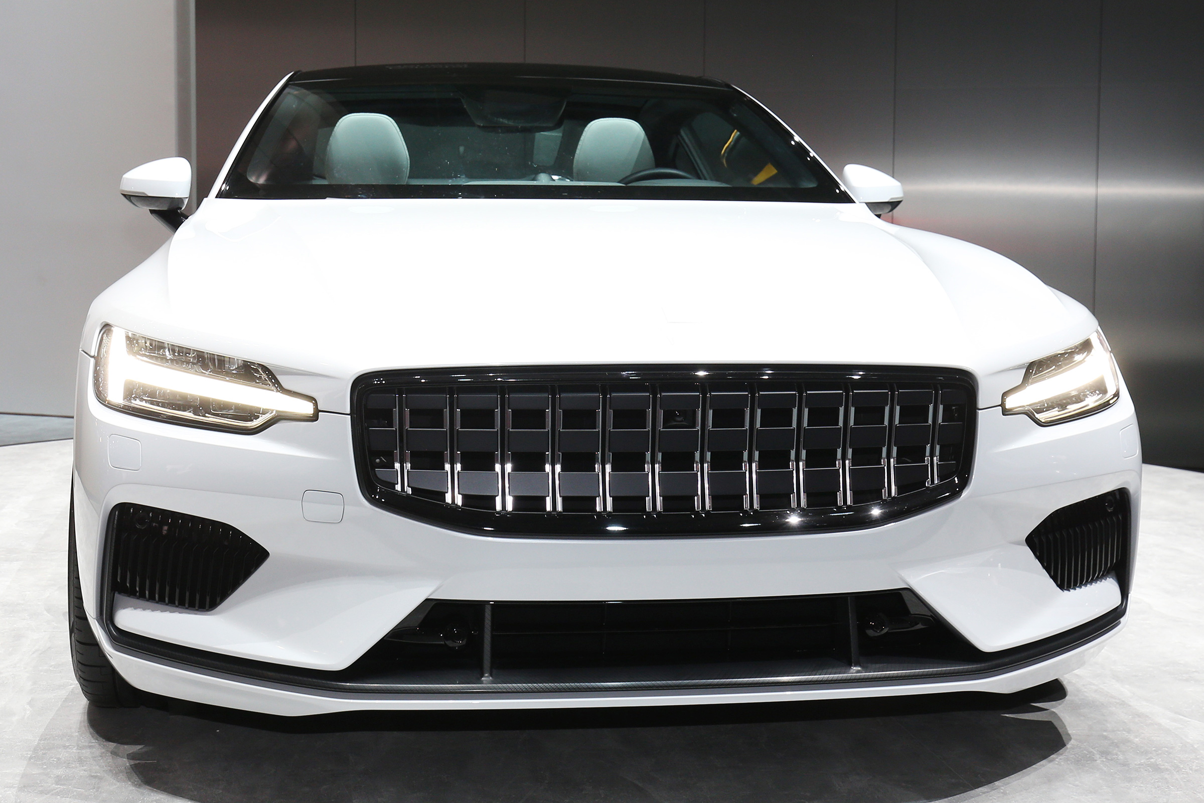 Polestar 1 – front