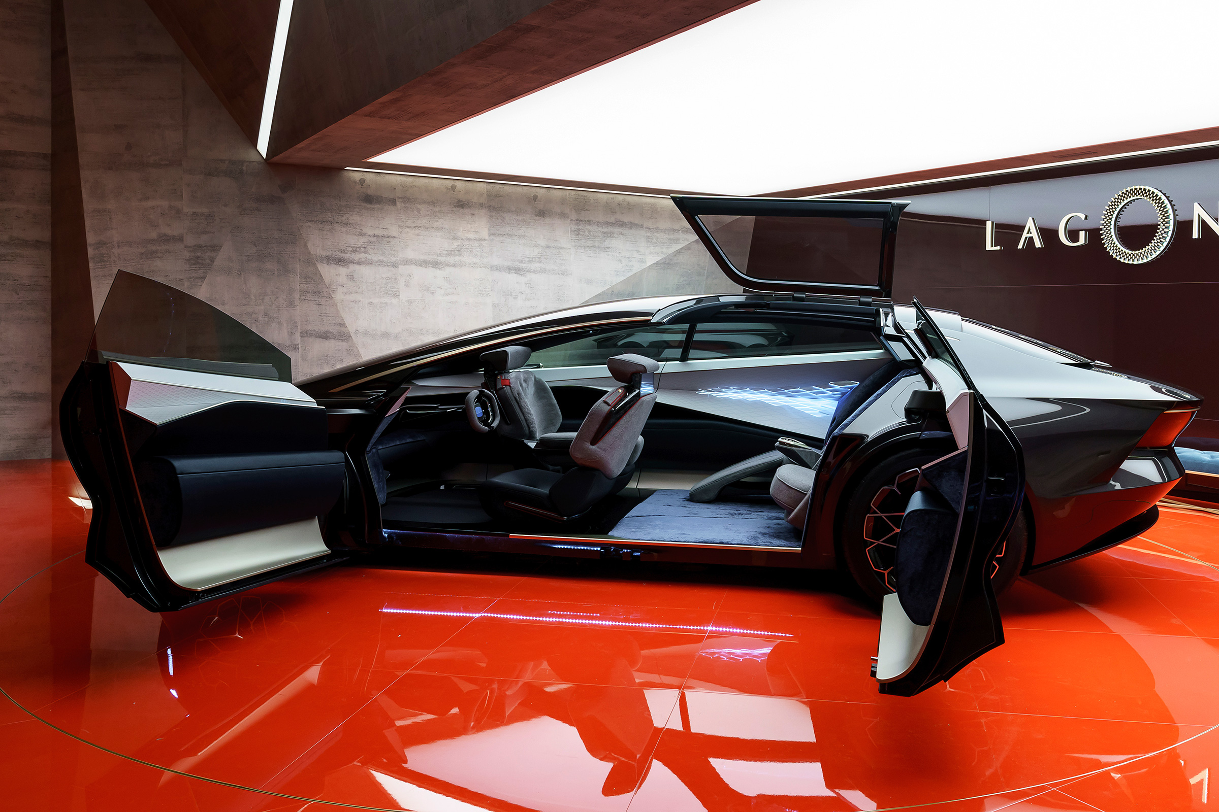 Aston Martin Lagonda Concept – side