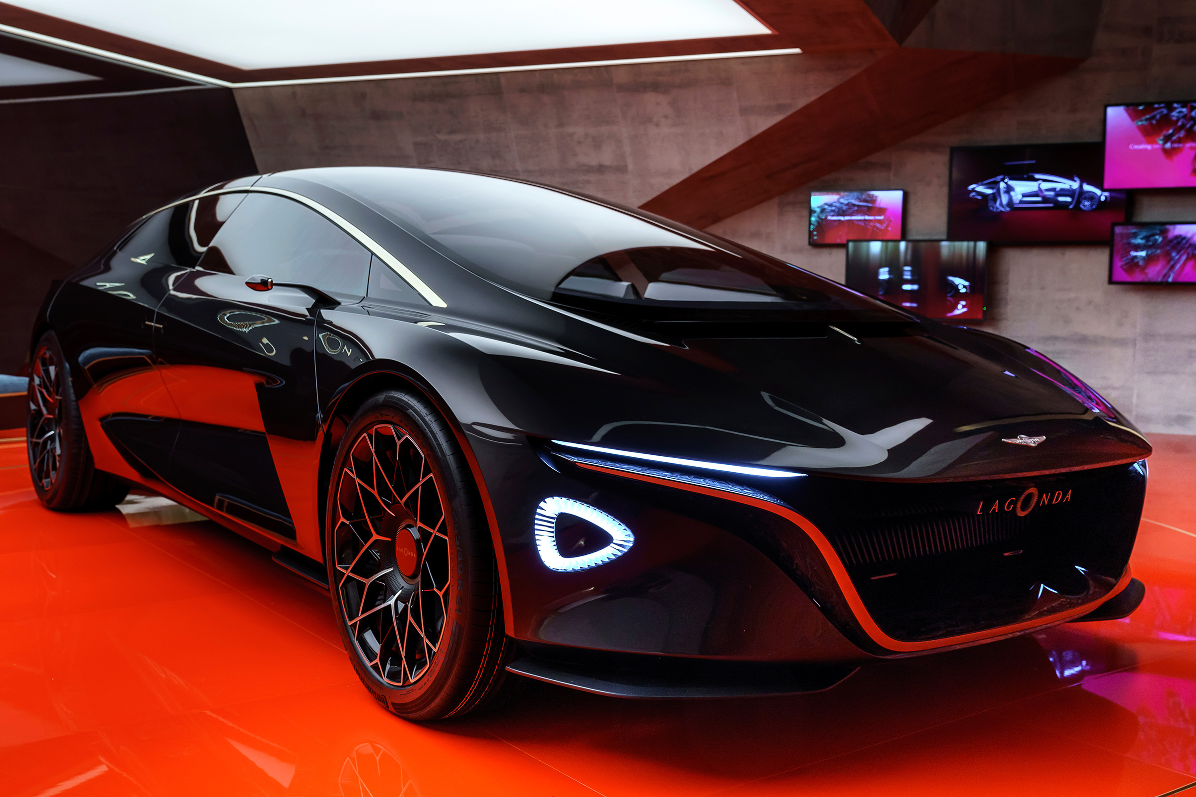 Aston Martin Lagonda Concept – front quarter