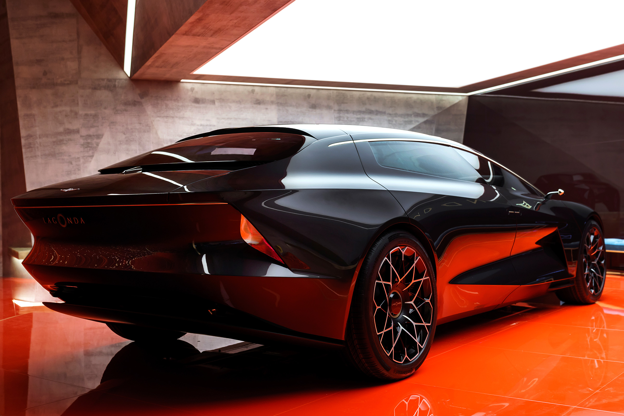 Aston Martin Lagonda Concept – rear quarter