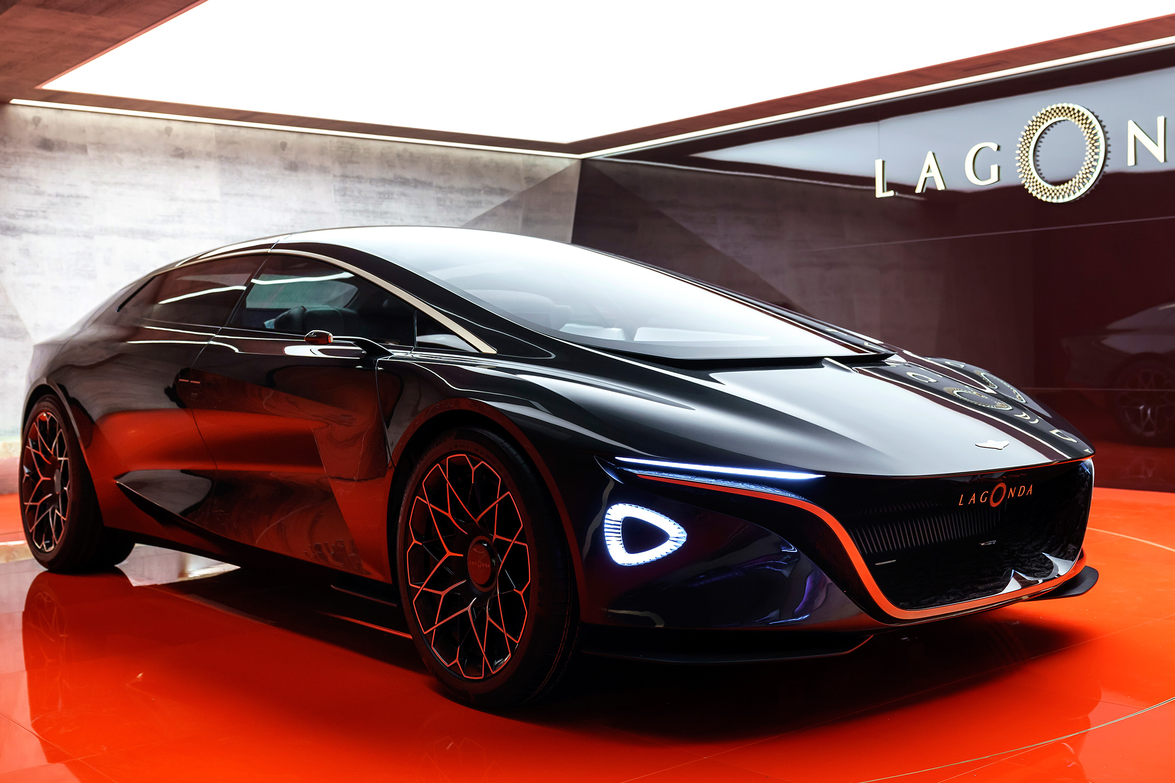 Aston Martin Lagonda Concept – front quarter
