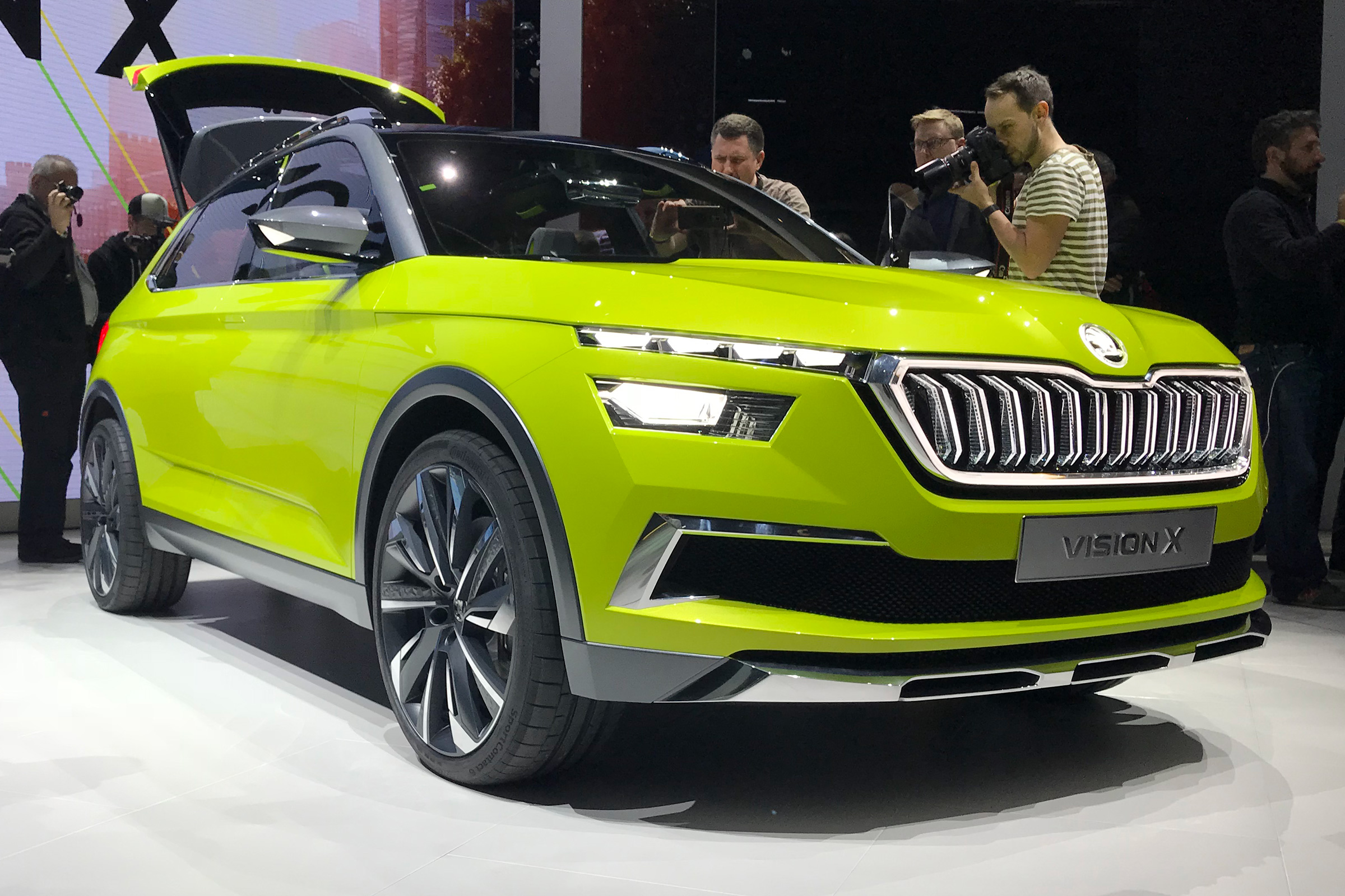 Skoda Vision X – front quarter