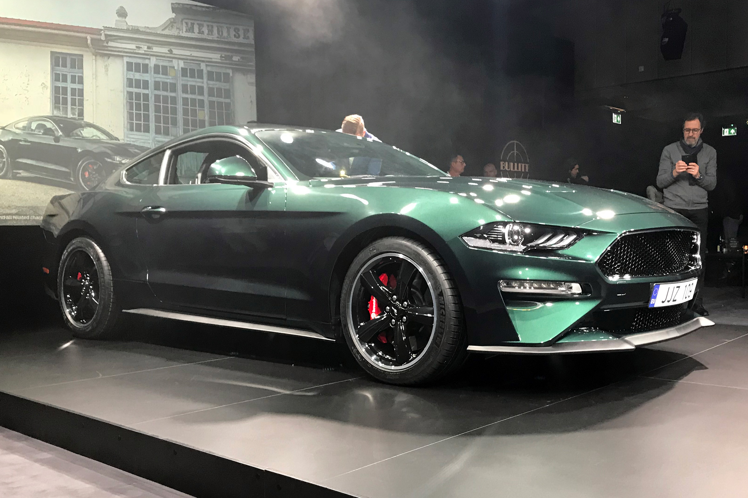 Ford Mustang Bullitt – side
