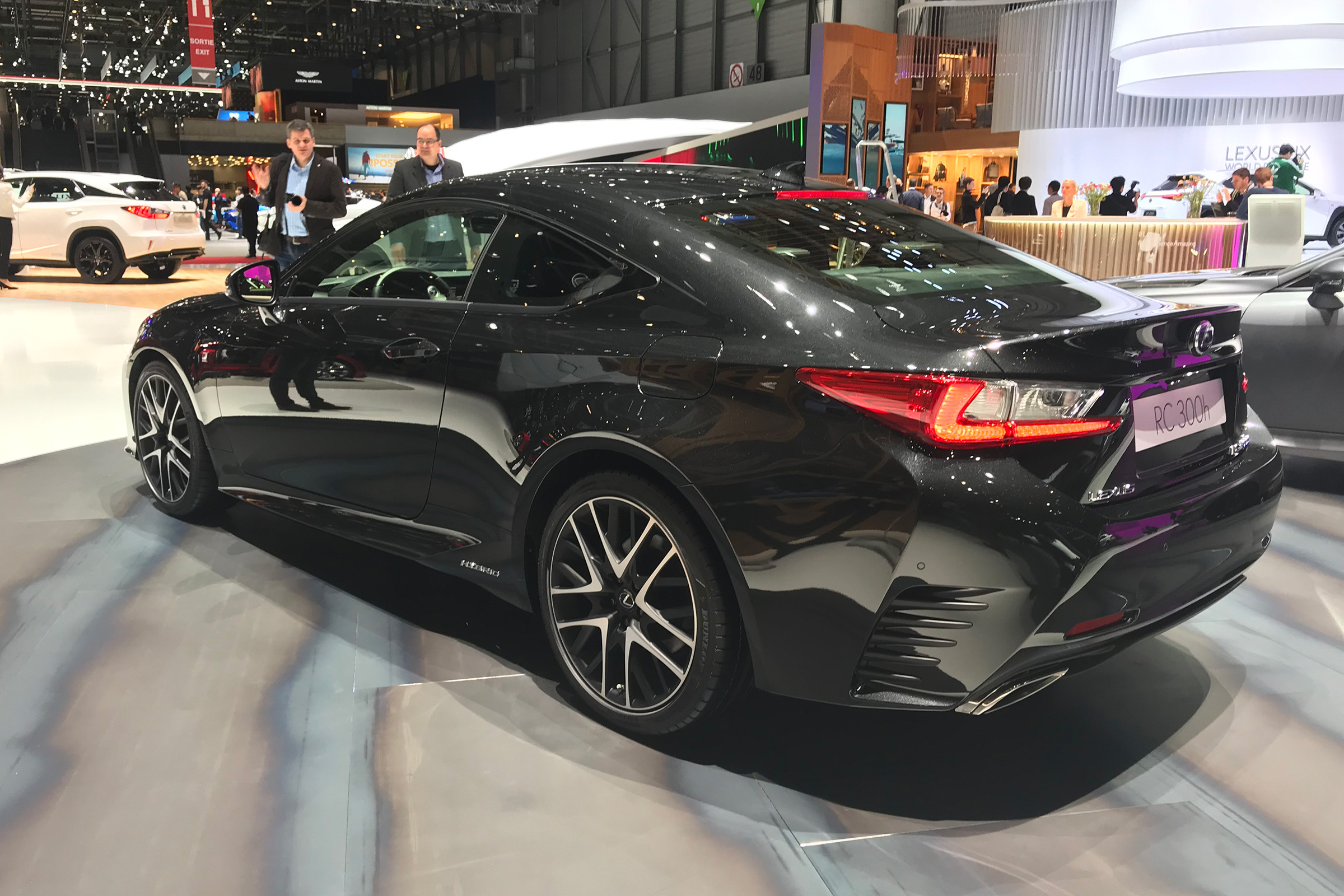 Lexus RC300h F Sport Black Edition – rear quarter