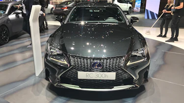 Lexus RC300h F Sport Black Edition – front