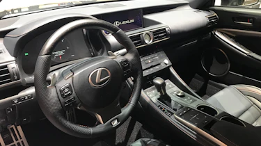 Lexus RC300h F Sport Black Edition – cabin