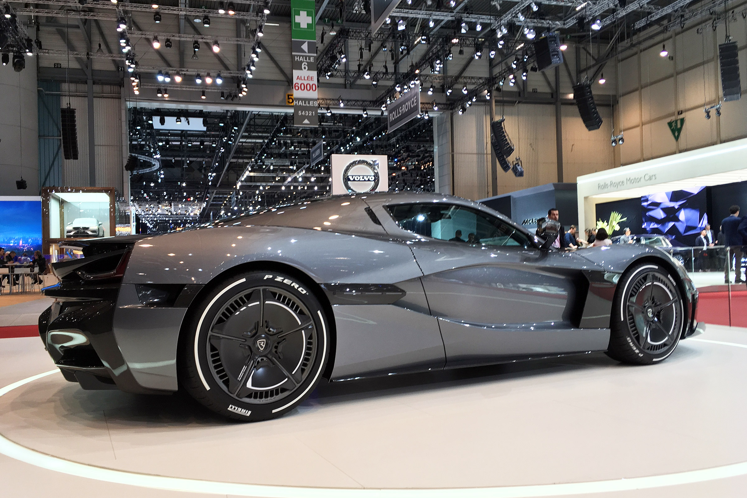 Rimac C_Two - rear show