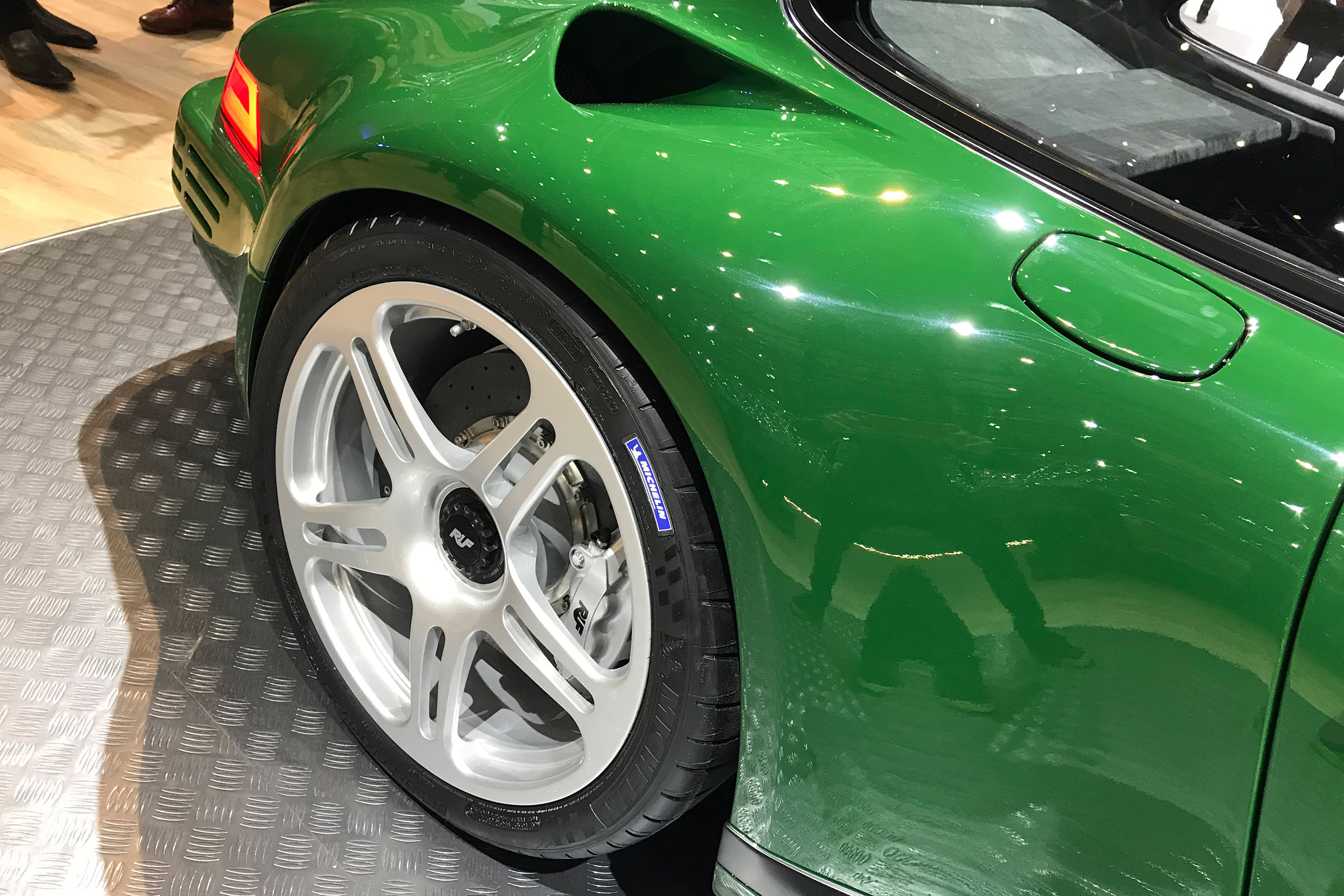 Ruf SCR live - wheel