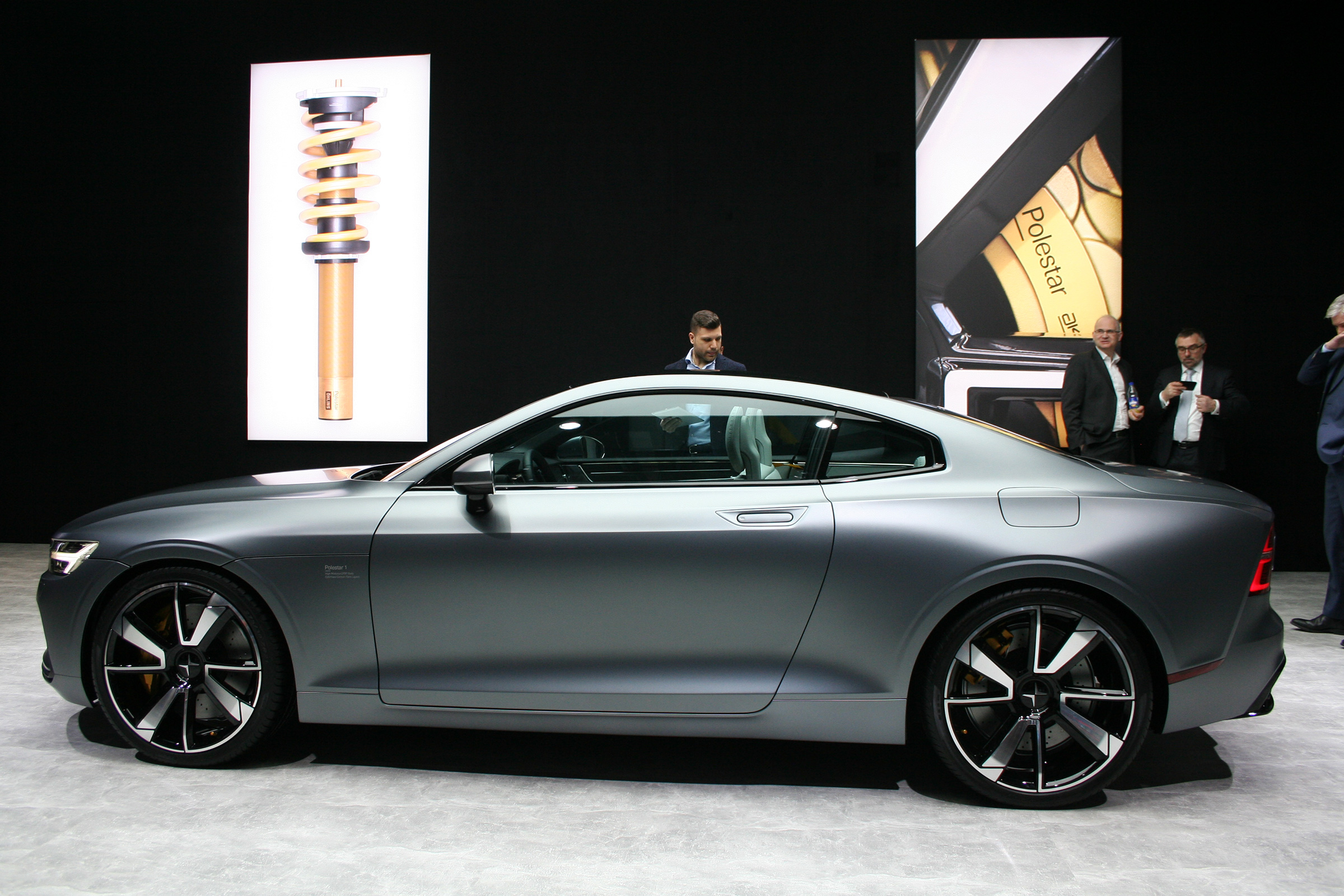 Polestar 1 – side\