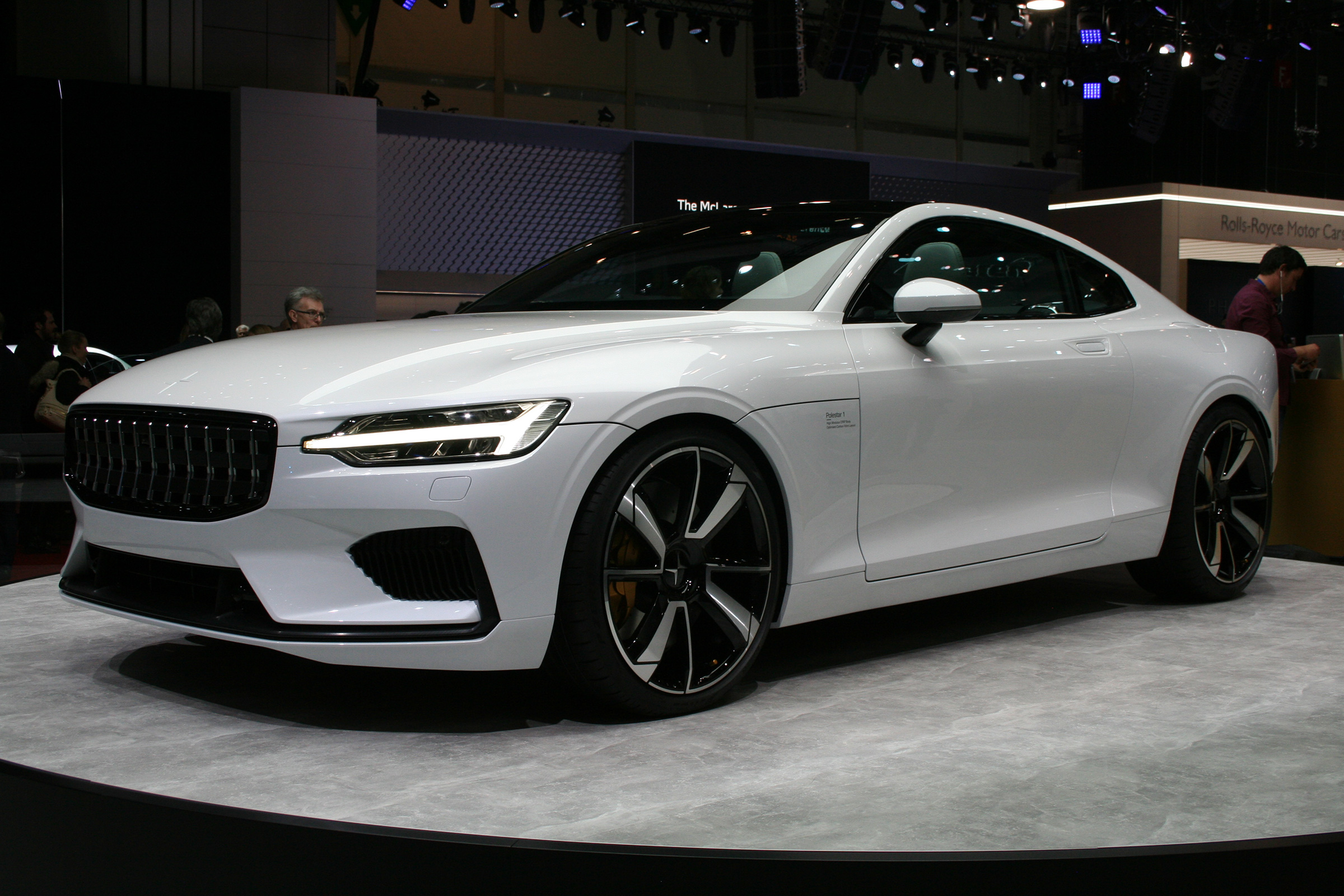 Polestar 1 – front quarter