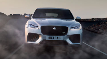 Jaguar F-Pace SVR - nose