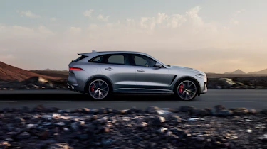 Jaguar F-Pace SVR - side