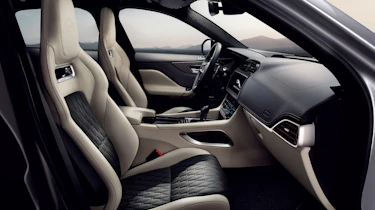 Jaguar F-Pace SVR - interior