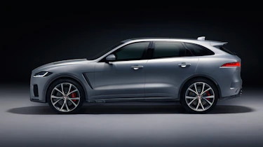 Jaguar F-Pace SVR - studio side
