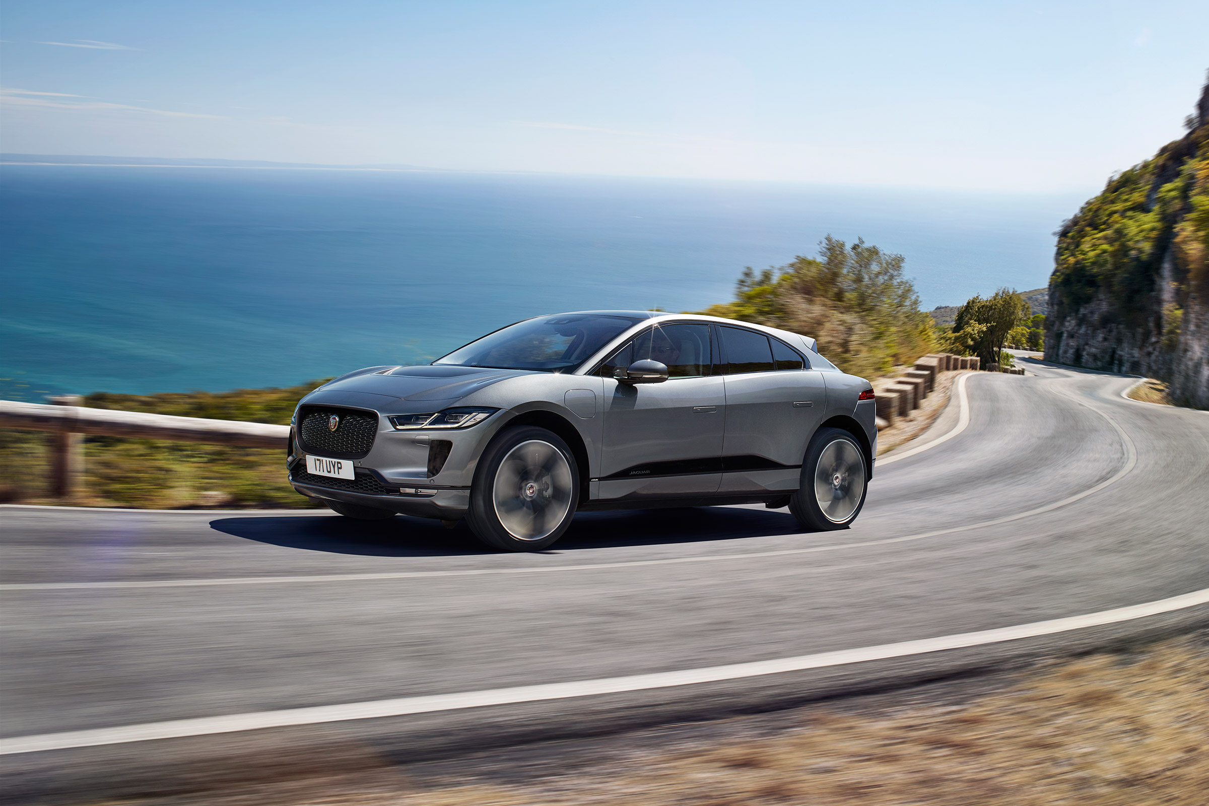 Jaguar i-Pace - front