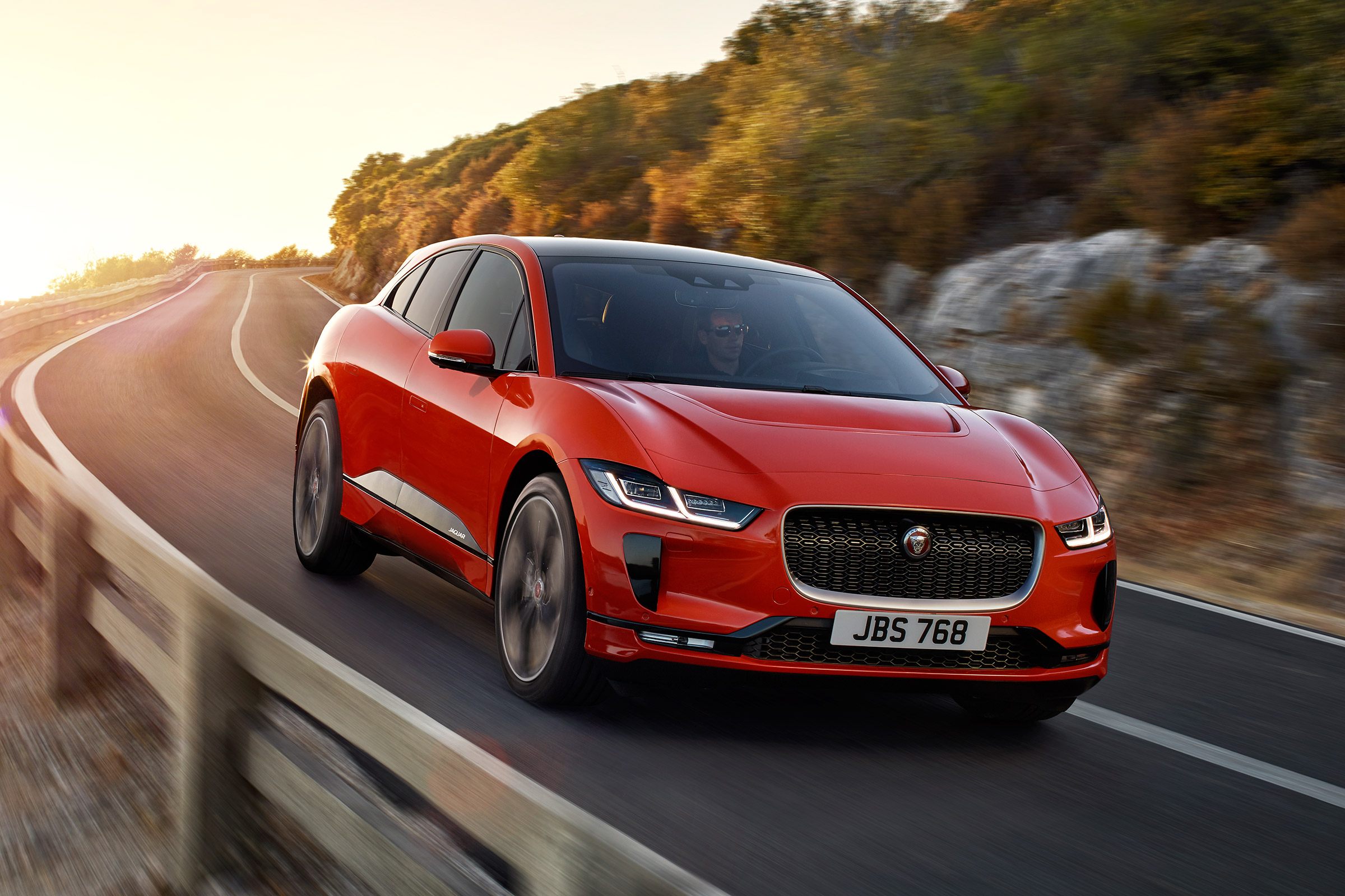 Jaguar i-Pace - front