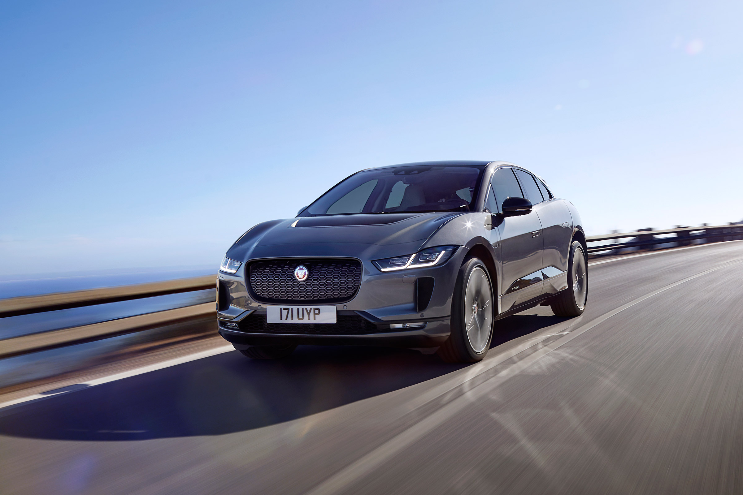 Jaguar i-Pace - front