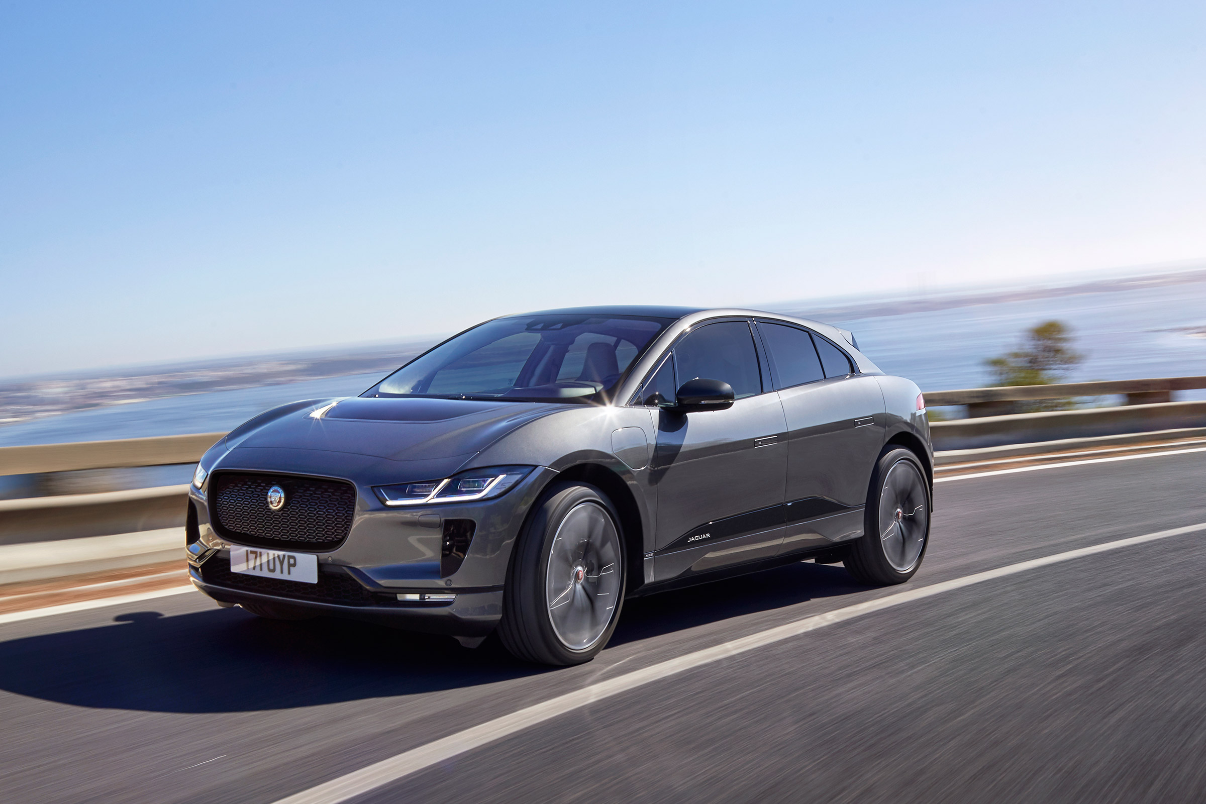 Jaguar i-Pace - front