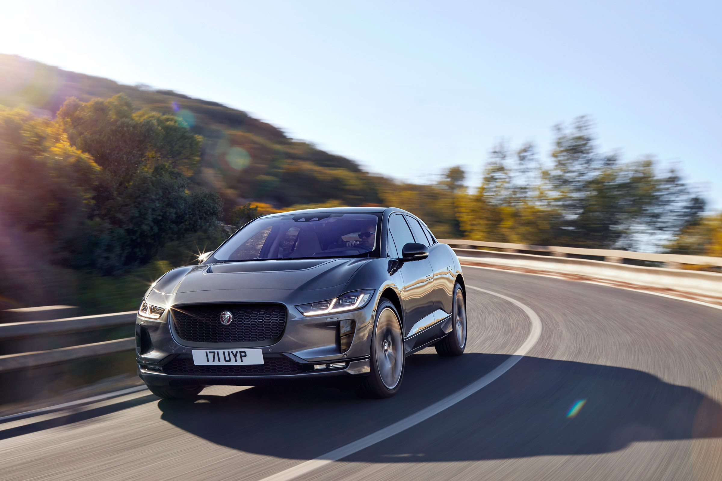 Jaguar i-Pace - driving