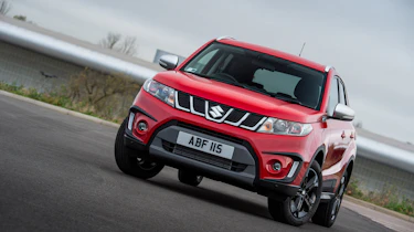 Suzuki Vitara - front
