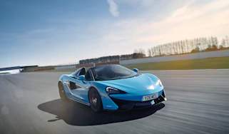 McLaren 570S Spider track pack