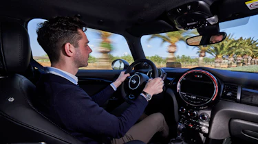 2018 Mini Cooper S hatch - interior