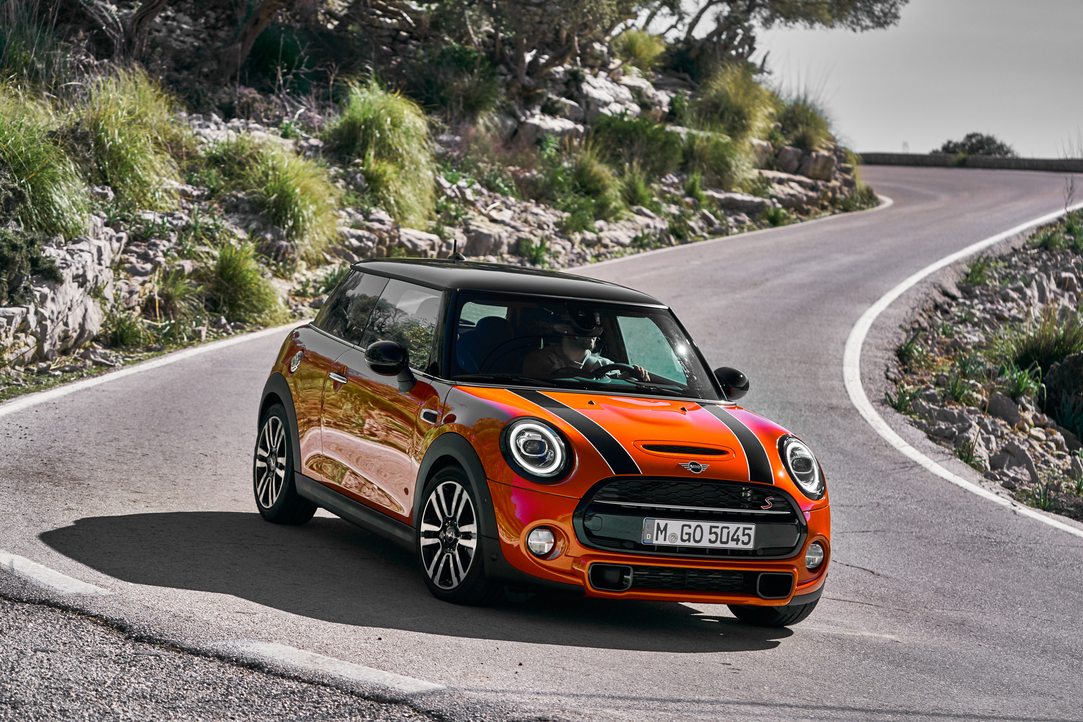 2018 Mini Cooper S hatch - front