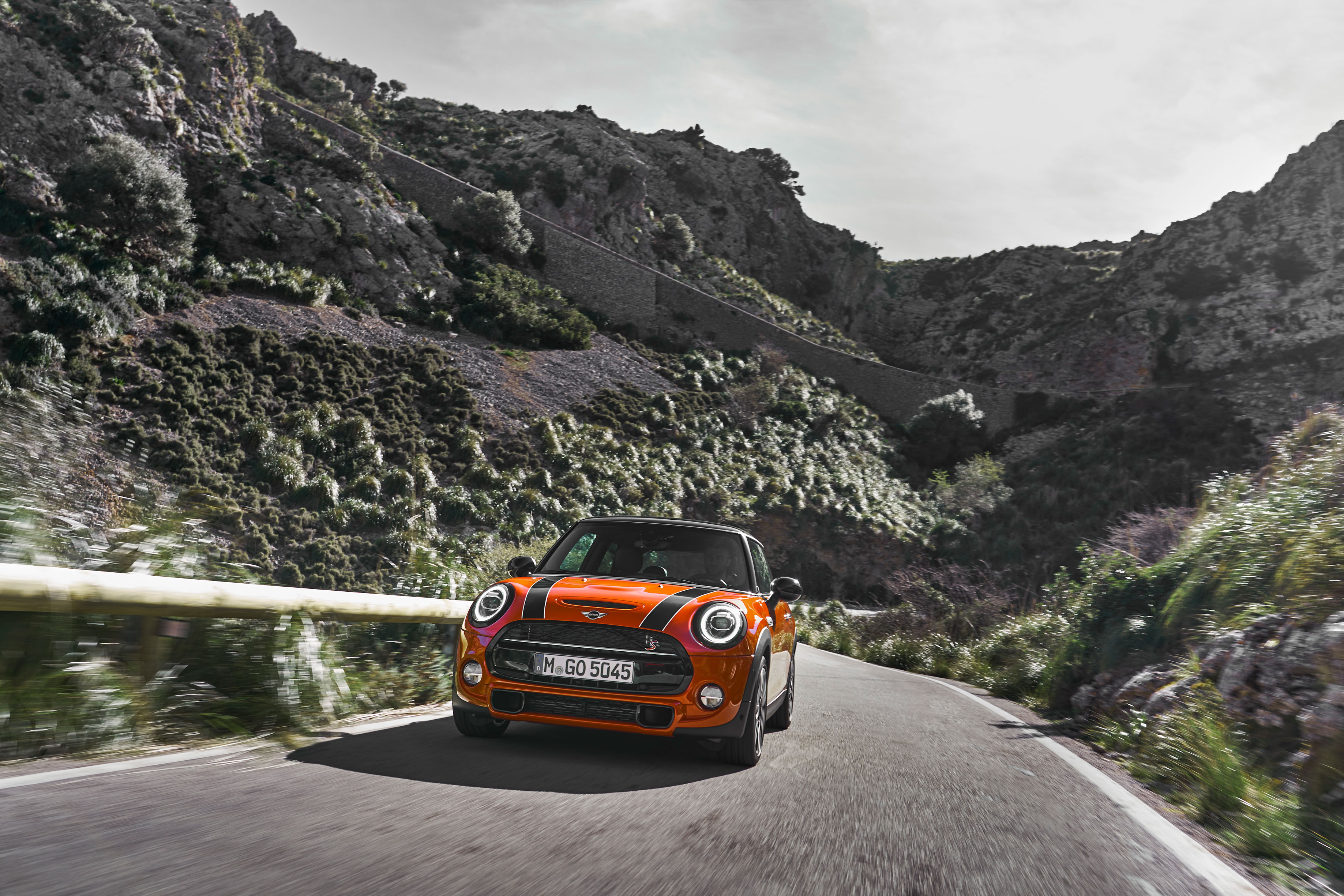 2018 Mini Cooper S hatch - driving