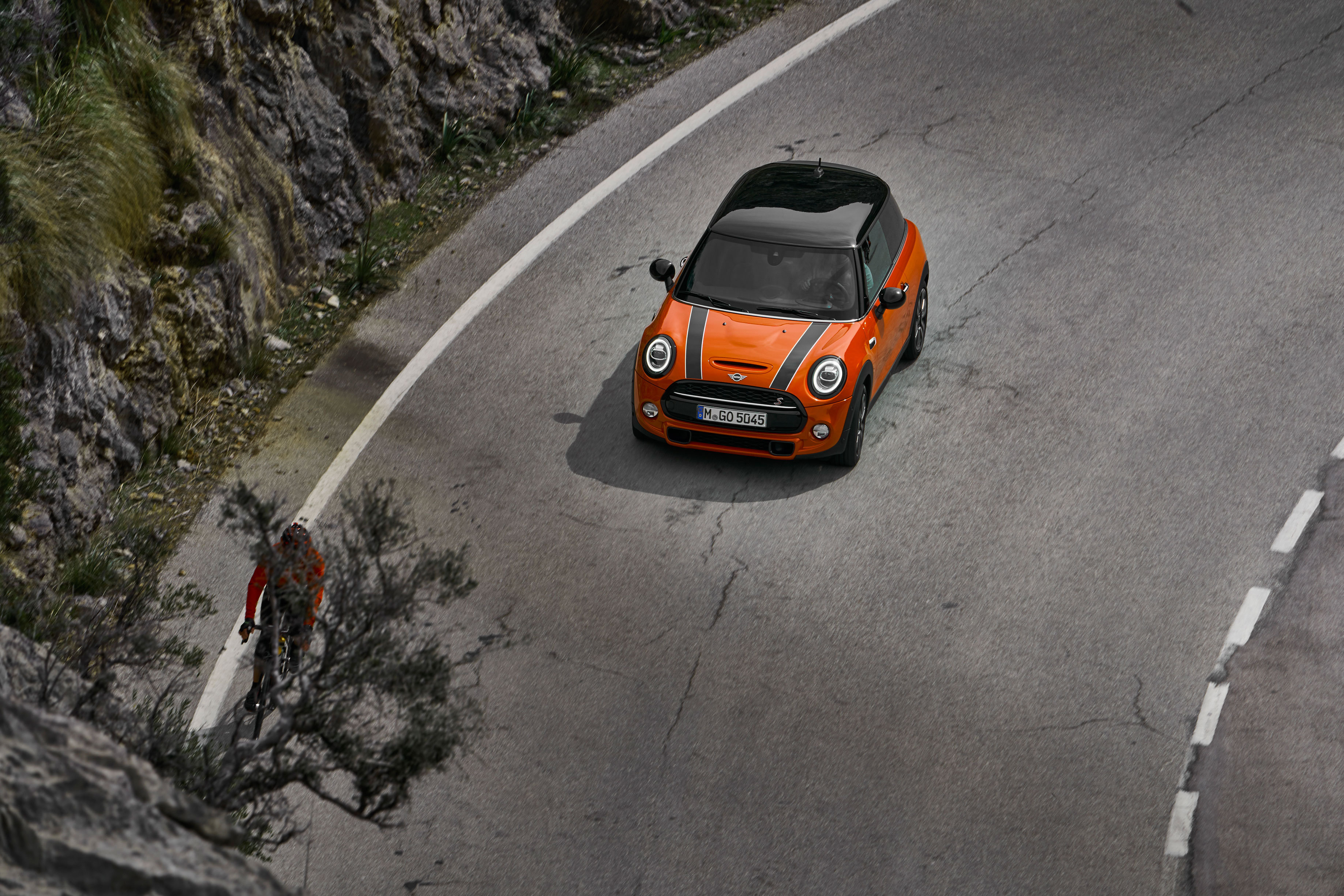 2018 Mini Cooper S hatch - top