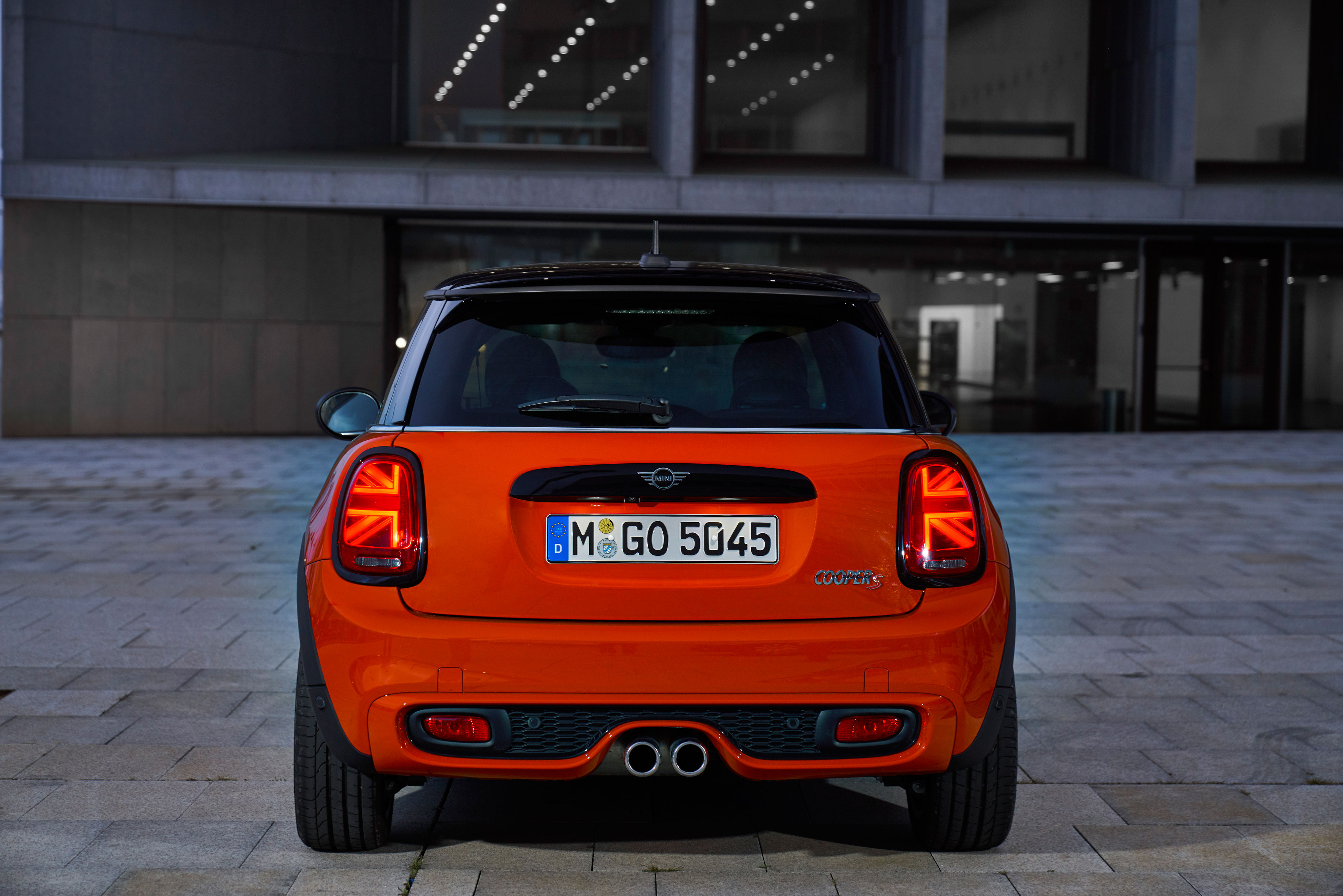 2018 Mini Cooper S hatch - static rear]